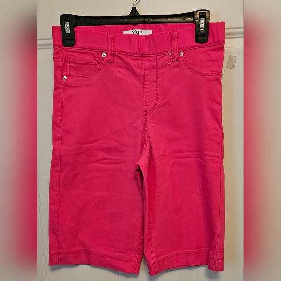 YMI Vibrant Pink Women's Bermudas - Picture 1 of 4